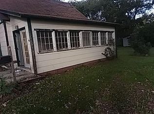 912 Tank St, Neodesha, KS 66757