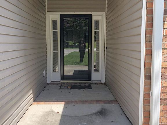 2nd image of 2149 Sylvan Lake Dr