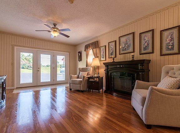 5th image of 19080 Serenade Pl