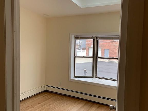 5th image of 131 Beach 121 St #1