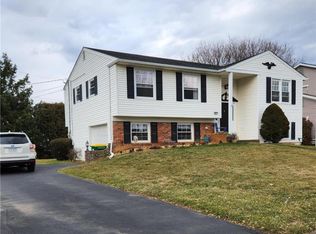 4897 Pine Grove Cir, Allentown, PA 18106