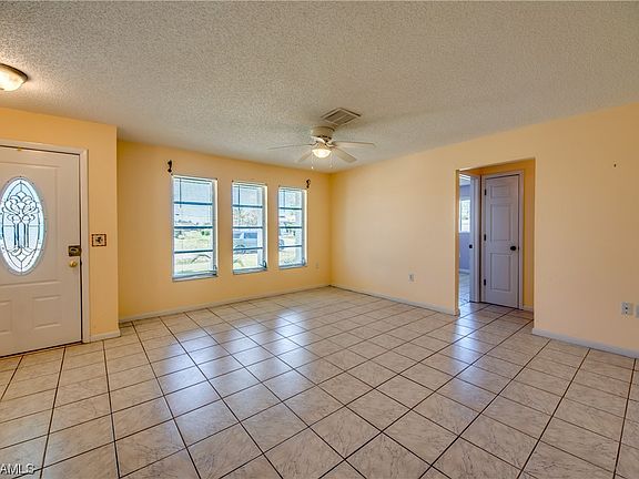 4th image of 1110 SE 22nd St
