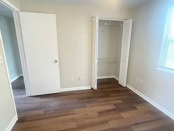 5th image of 7976 Shircliff Dr #1