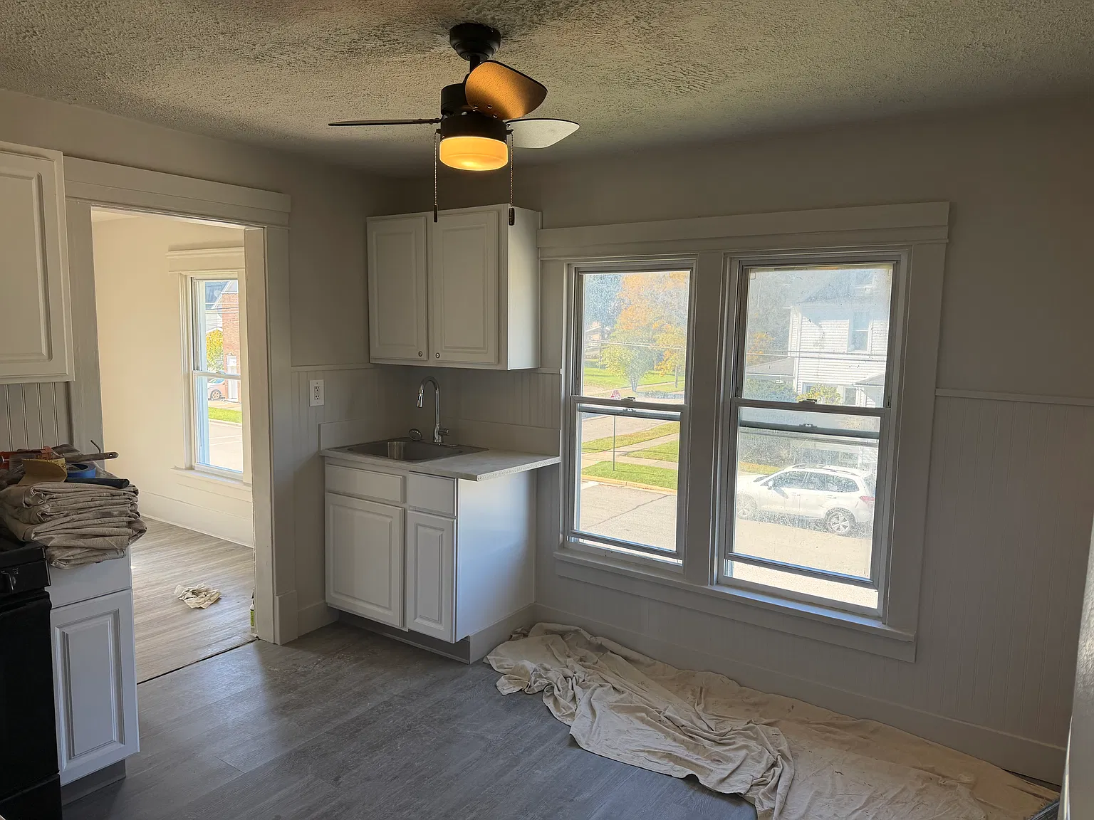 3 bed, 800 sqft, $1,350 — Photo 3