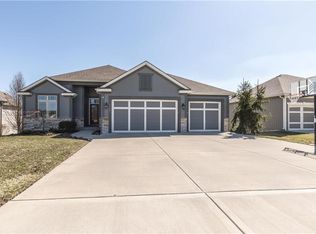 11145 N Madison Ave, Kansas City, MO 64155