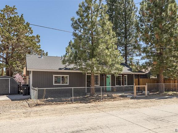 2nd image of 2100 4th Ln
