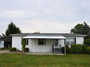12 Corktree Dr #12, Olmsted Falls, OH