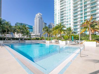 951 Brickell Ave APT 1601, Miami, FL, 33131
