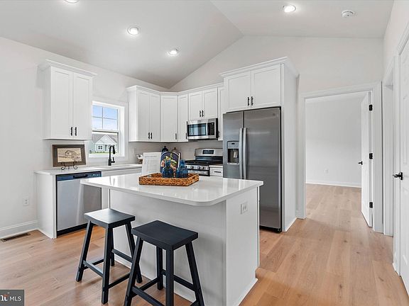 3rd image of 24078 Harvest Cir #77