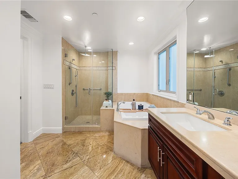 918 S Wooster St #2 — Photo 22