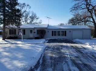 240 Raupp Blvd, Buffalo Grove, IL 60089