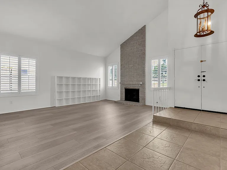 2750 N Canal St — Photo 10
