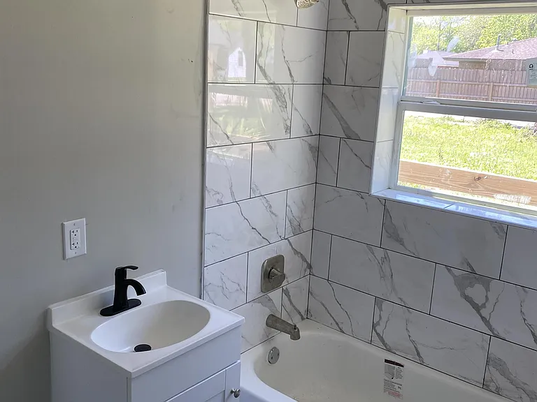 521 E Jackson St #A — Photo 9