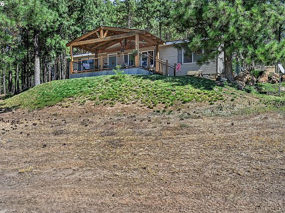5th image of 320 Pine Forest Rd