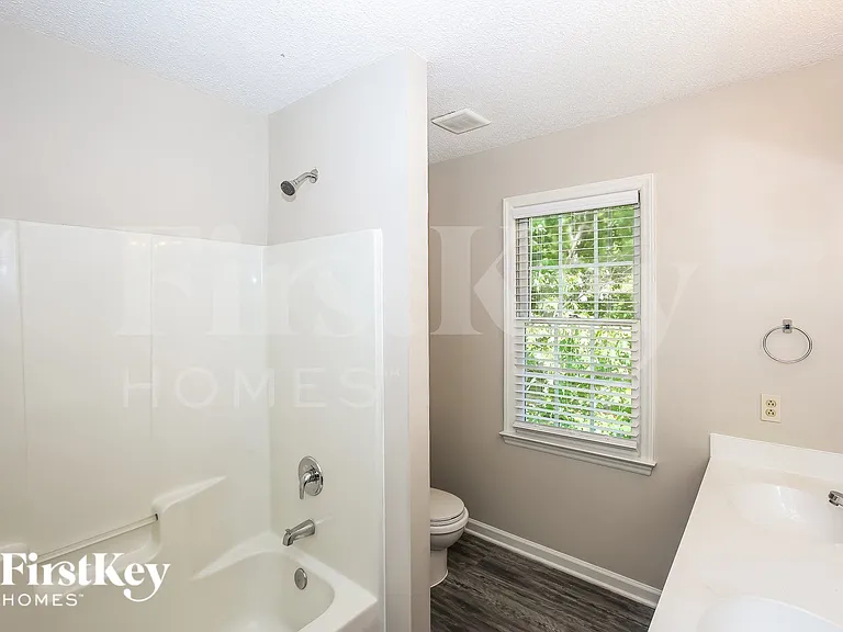 10400 Hellebore Rd — Photo 10