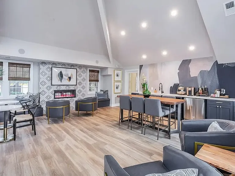 Clubroom at The Retreat at Stillmeadow