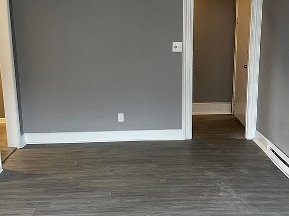 3rd image of 1223 Belmont Ave APT 2