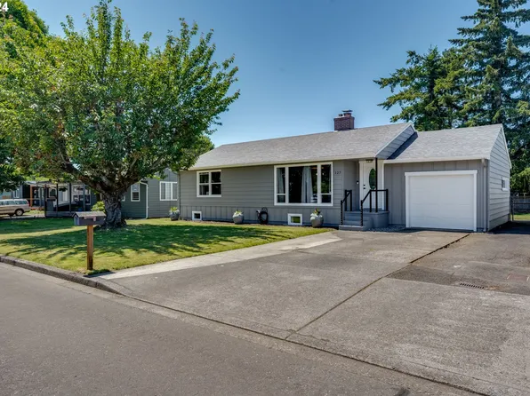 127 SE James St, Camas, WA 98607