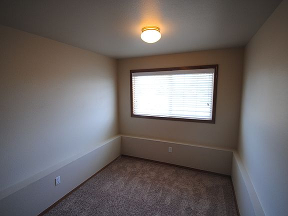4th image of 1728 S 47th St
