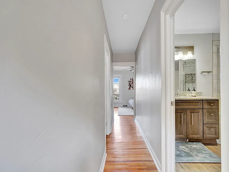 Averill Ave — Photo 10