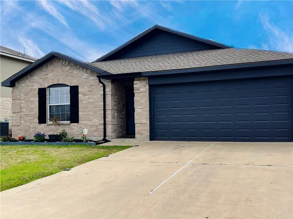 110 Pheasant Trl, Bastrop, TX 78602