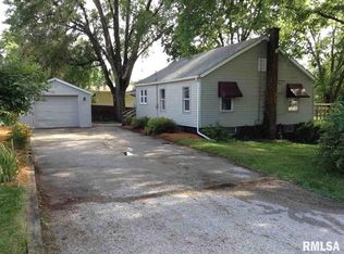 602 4th St, Colona, IL 61241