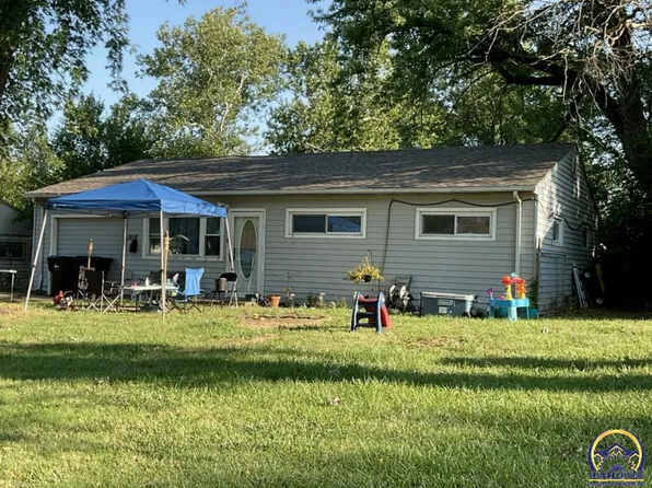 1816 SE 23rd St, Topeka, KS 66605