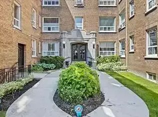 100 Oriole Pkwy, Toronto, ON M5P2G8