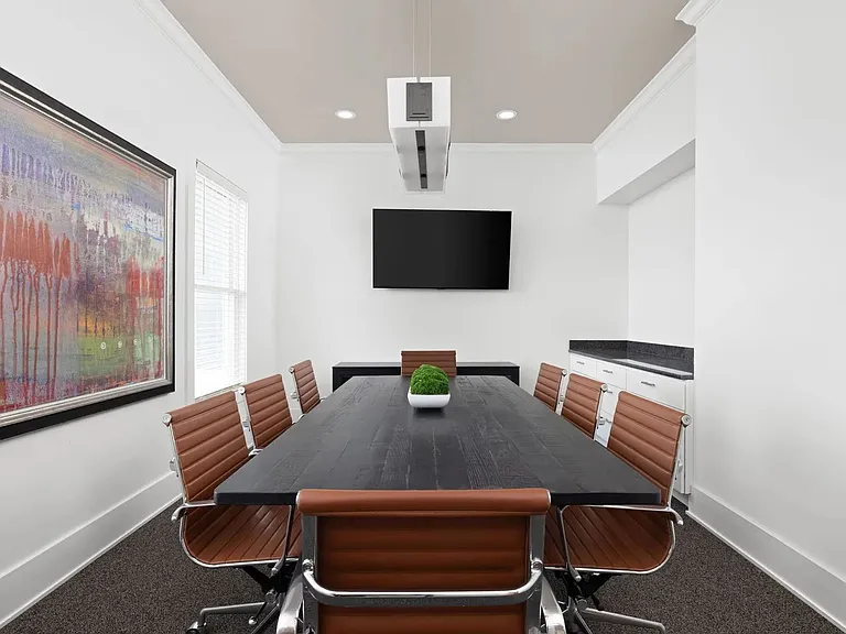 Union Club Apartments — Photo 30