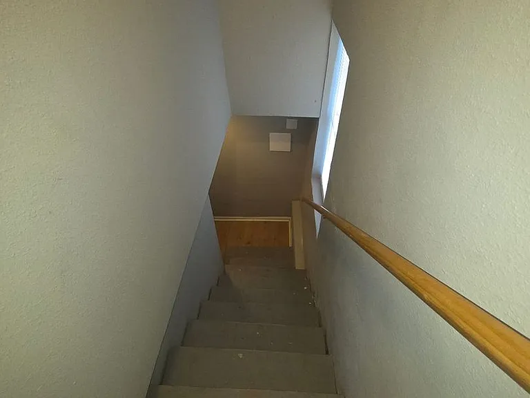207 Waller Ave — Photo 8