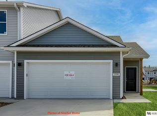 11423 N 161st Ct, Bennington, NE 68007