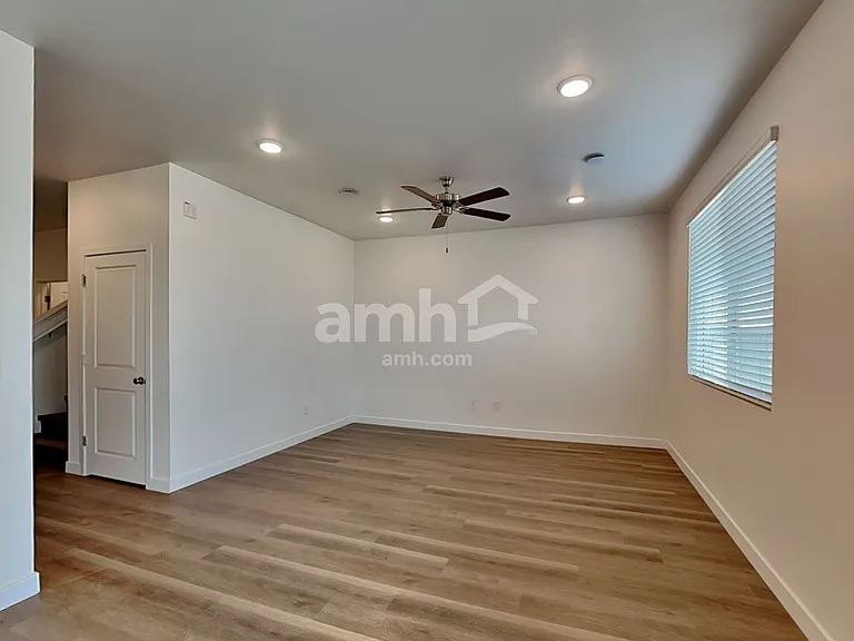 12504 W Adair Dr — Photo 7