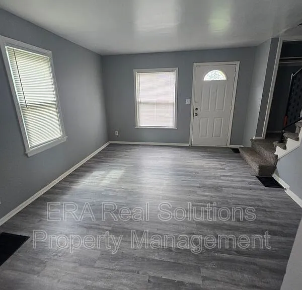 2065 W Mound St — Photo 12