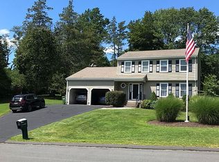 4 Doerring Dr, Cromwell, CT 06416
