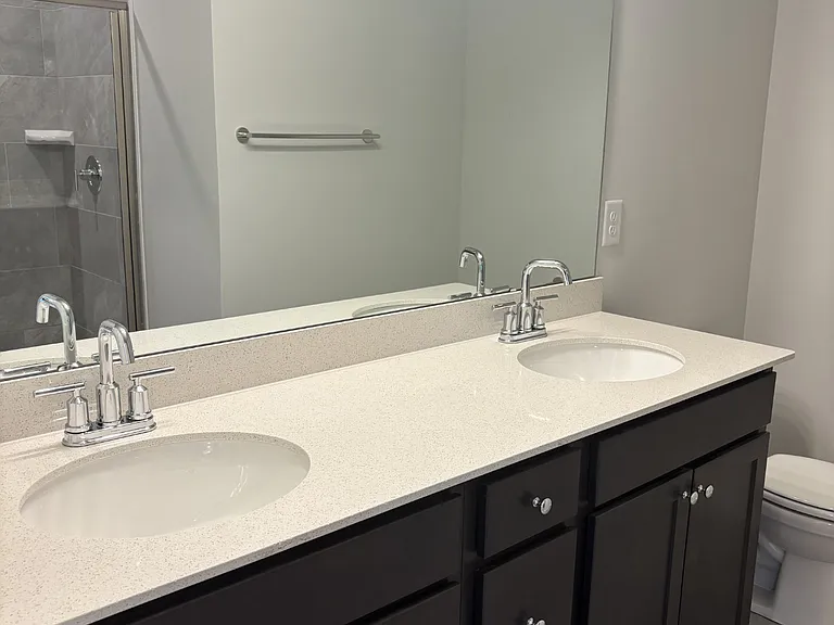 1022 Poets Walk Rd #1 — Photo 11