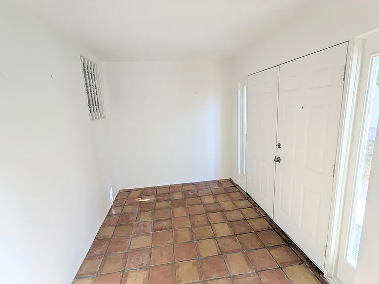 7662 E Minnezona Ave — Photo 35