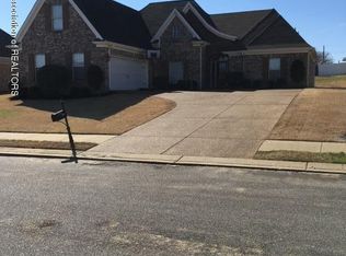 4811 Spike Ln, Horn Lake, MS 38637