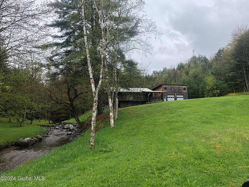 3rd image of 2123 Ensign Pond Rd Road