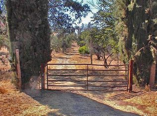 39503 Clover Ln, Squaw Valley, CA 93675