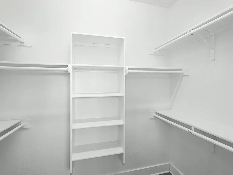 913 Cannoneer Ln — Photo 16