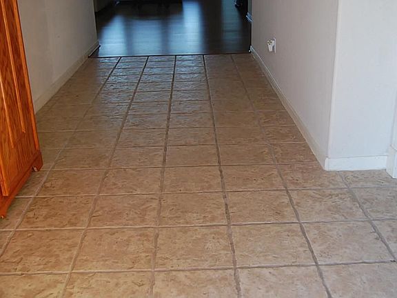 4th image of 5807 Vineyard Hill Dr