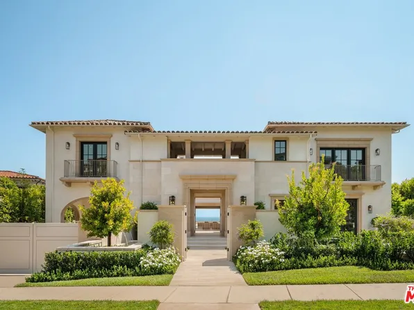 18 Swimmers Point, Newport Beach, CA 92657