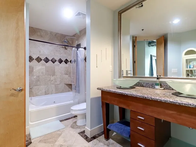 150 Bee St #602 — Photo 11