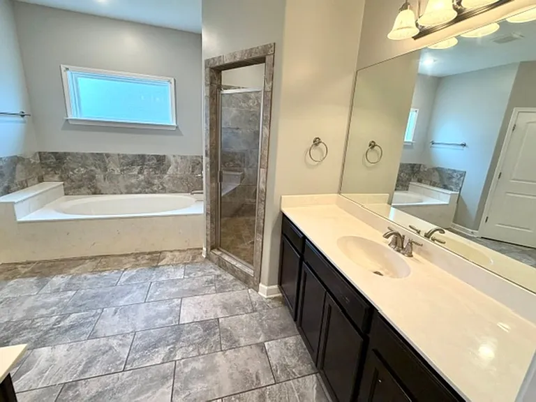 8618 Ainsley Cv — Photo 5