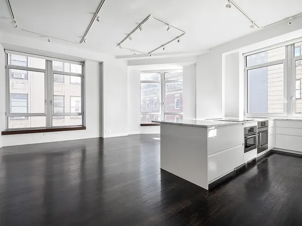 111 Fulton St APT 714, New York, NY 10038