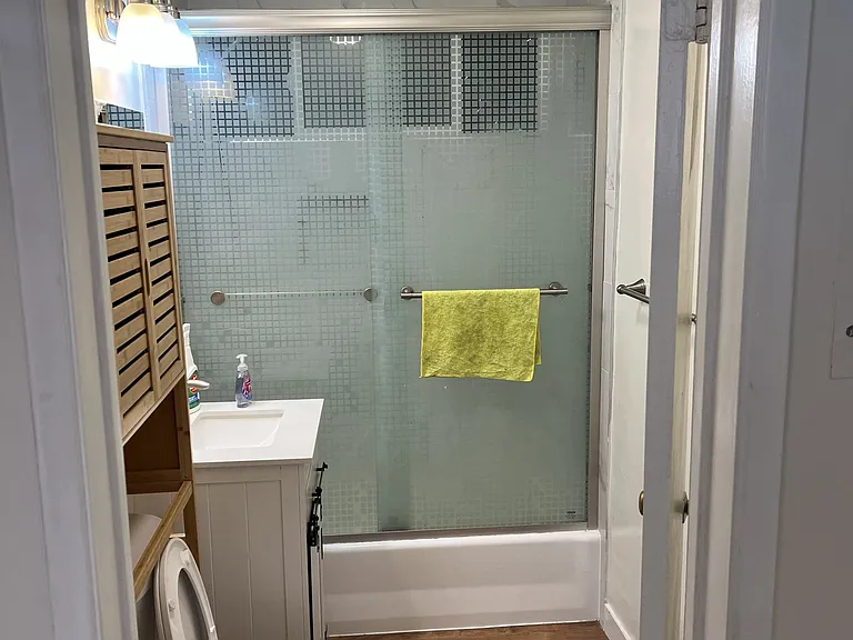 1147 Hacienda Pl #4 — Photo 13