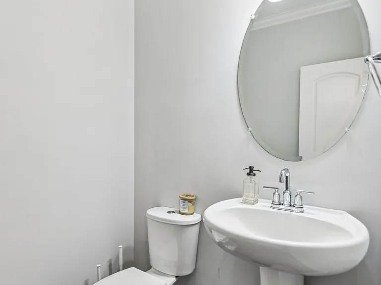 5533 Mulligan Ct — Photo 5