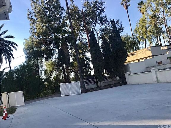 2nd image of 1607 Cherokee Rd