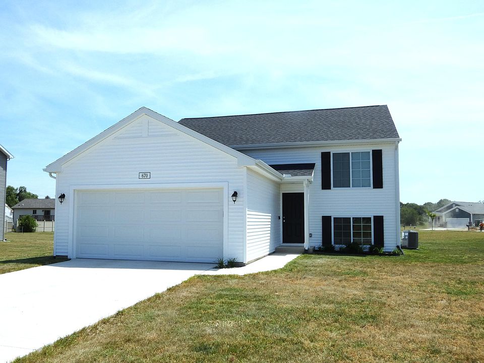 1st image of 670 Manorwood Cir