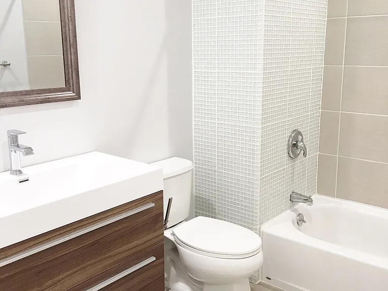 2101 Alfred Ave #1S — Photo 4